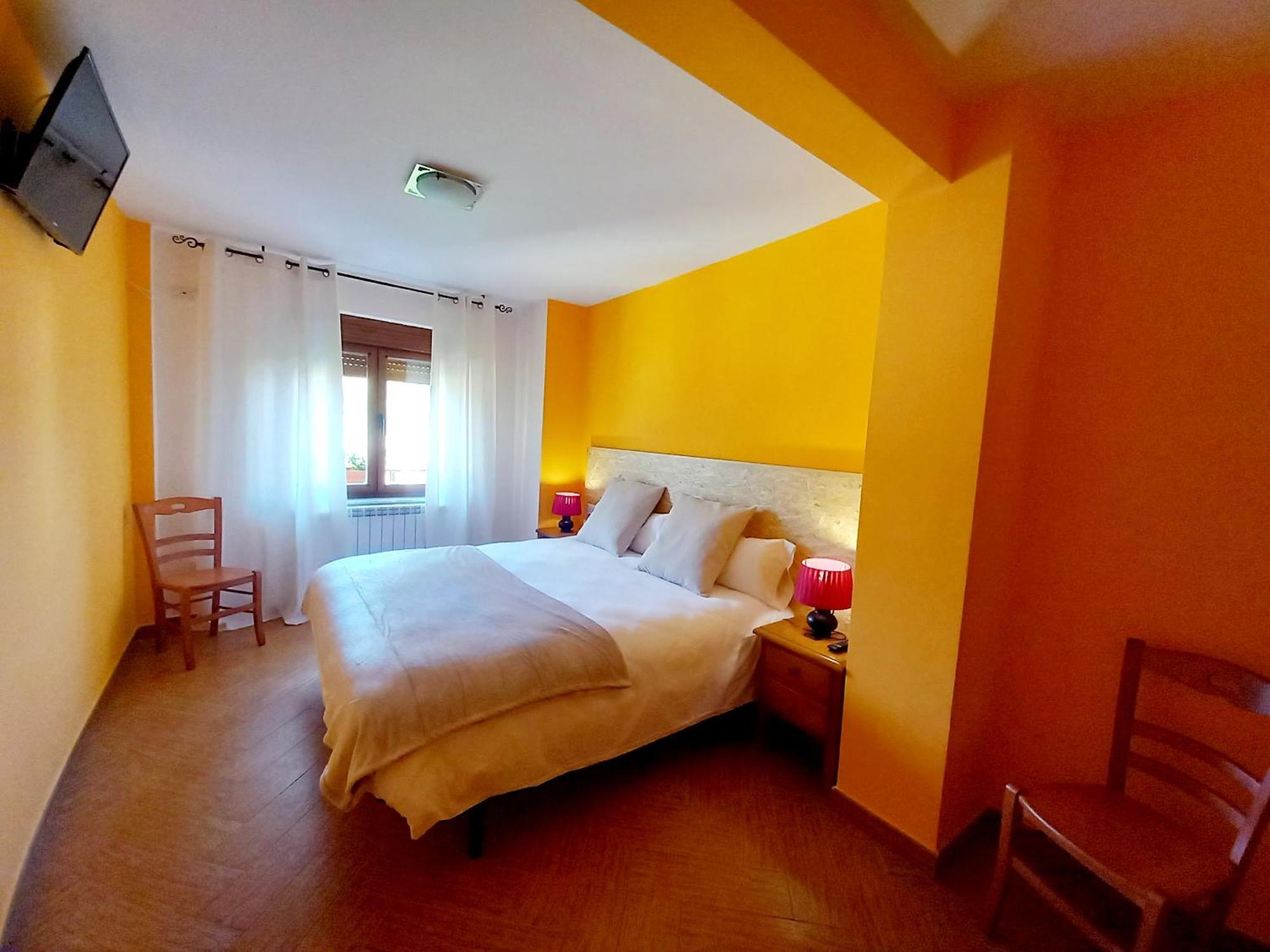 Hotel Rural Orquidea Velilla del Rio Carrion Buitenkant foto