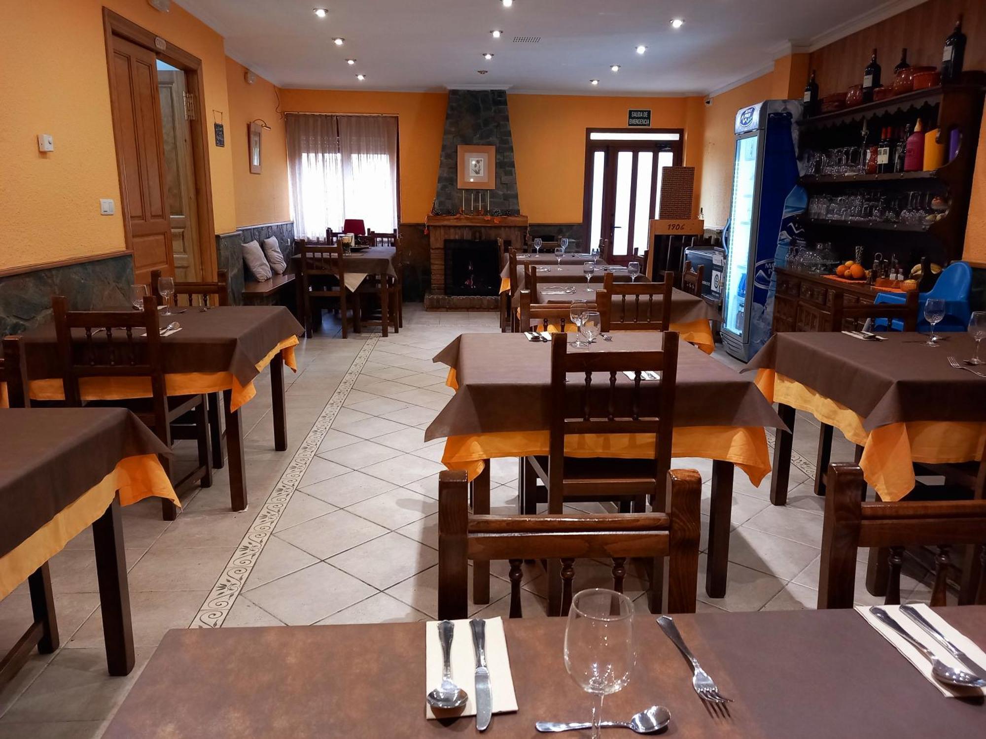 Hotel Rural Orquidea Velilla del Rio Carrion Buitenkant foto