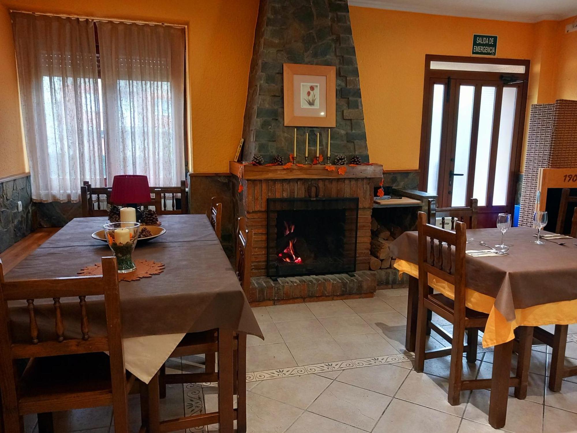 Hotel Rural Orquidea Velilla del Rio Carrion Buitenkant foto